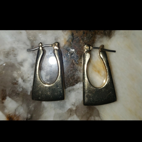 Earring Lot - Picture 2 of 6